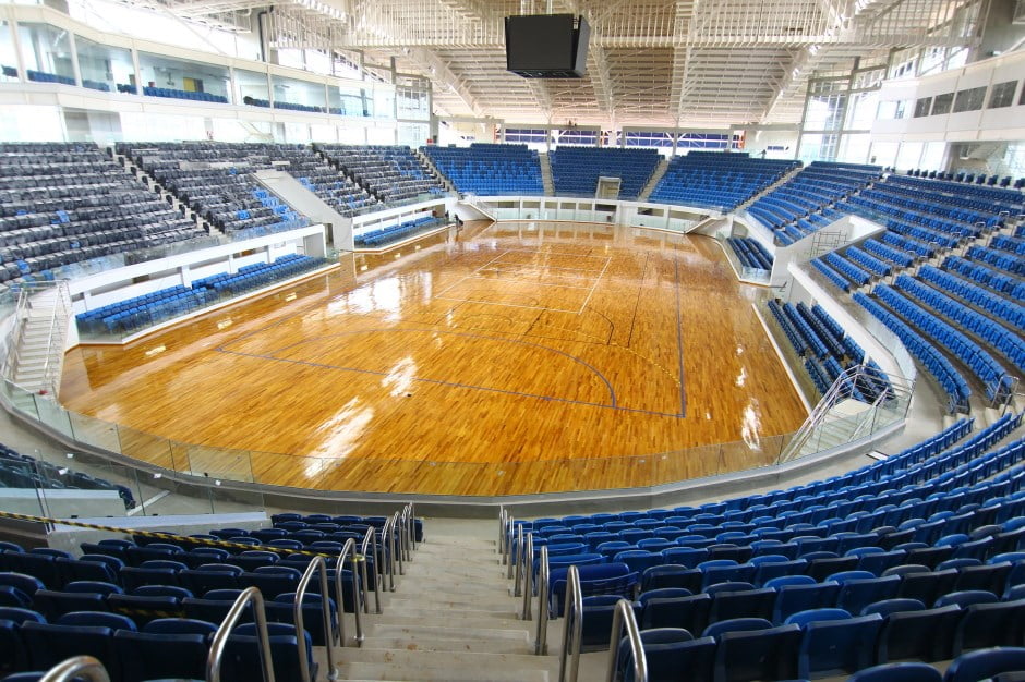 Arena onde acontece o Futebol de Areia de Navegantes recebe arquibancada