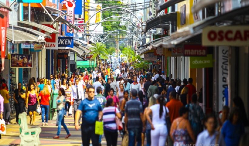 Calçadão da Rua 7 de Setembro é o principal foco da fiscalização do Procon na black friday em São José dos Campos. Foto: PMSJC