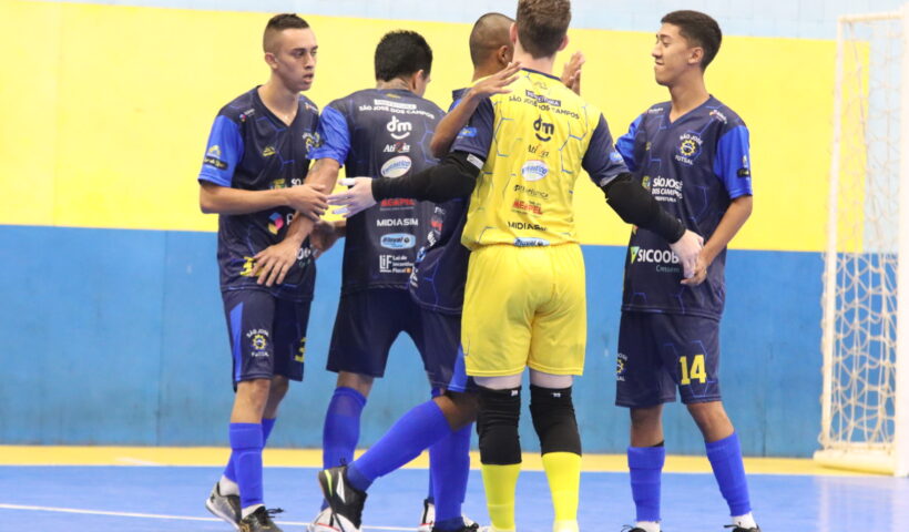 O São José Futsal empata com o Taubaté pelo primeiro jogo da Final da LPF •  São José Futsal
