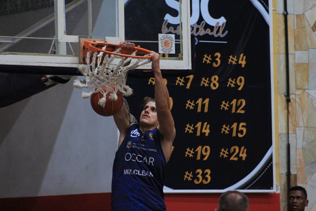 Em preparação para a temporada, São José Basketball apresenta