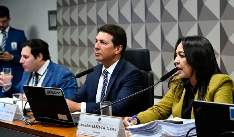 Deputada Eliziane Gama. Relatora pede indiciamento de Bolsonaro e mais 60 pessoas por atos golpistas