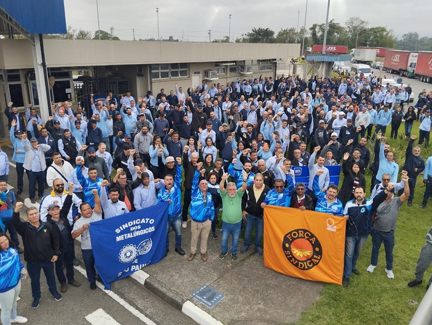 Assembleias nas fábricas de São Paulo e Mogi das Cruzes