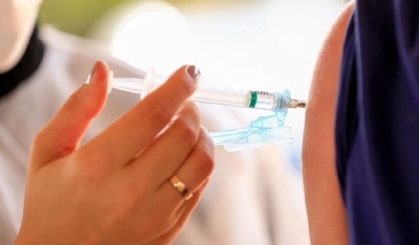 São José e Jacareí iniciam vacinação monovalente contra Covid-19